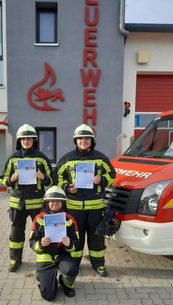 2022_20221030-AKTIVITAET_neue feuerwehrmaenner_01